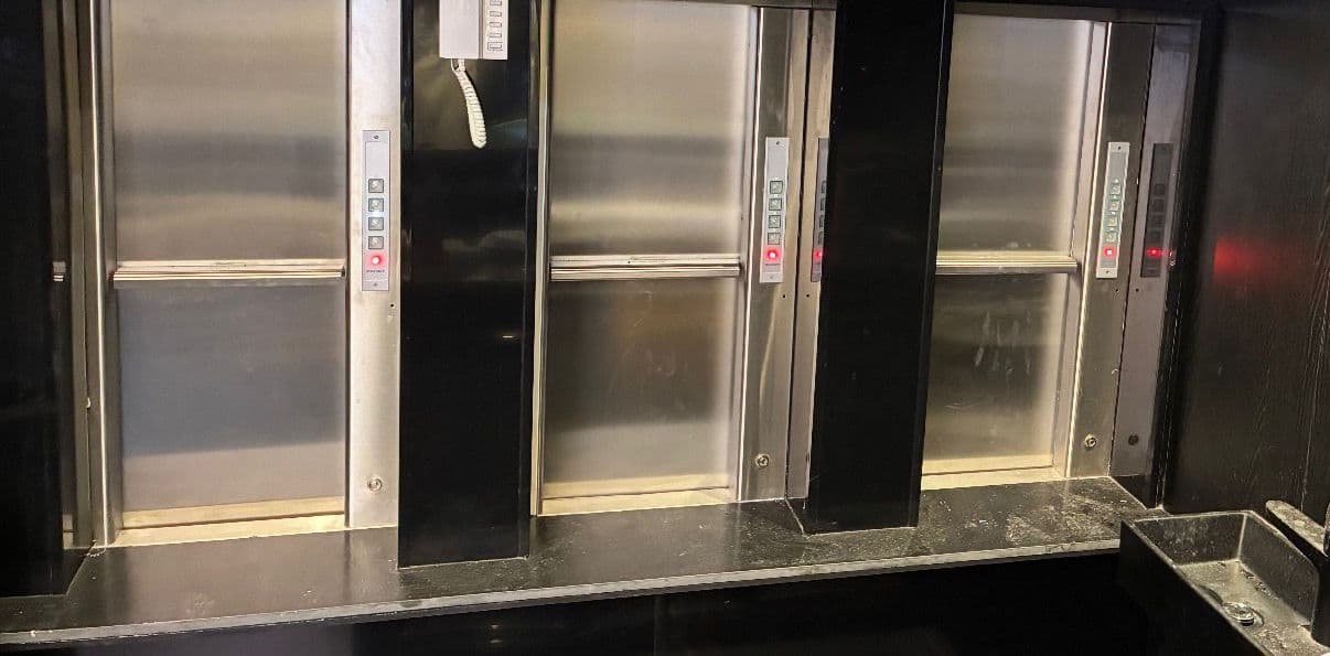 Dumbwaiter Lifts